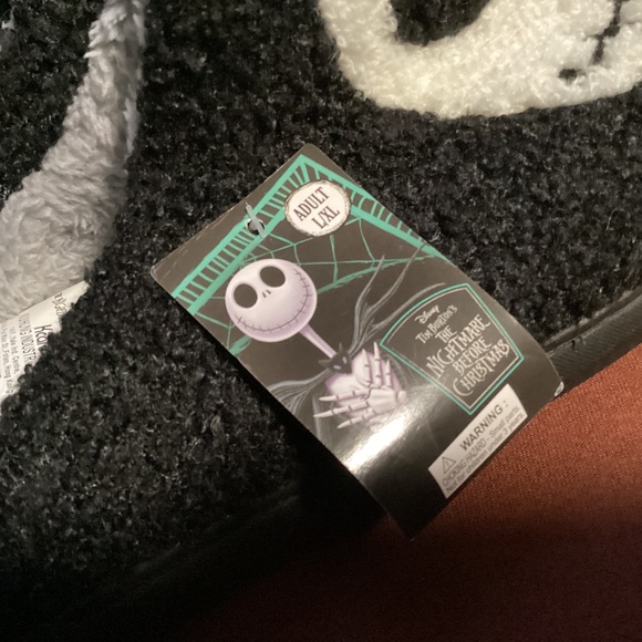 Disney The Nightmare Before Christmas Adult Slippers Size L/XL NWT - Picture 3 of 6